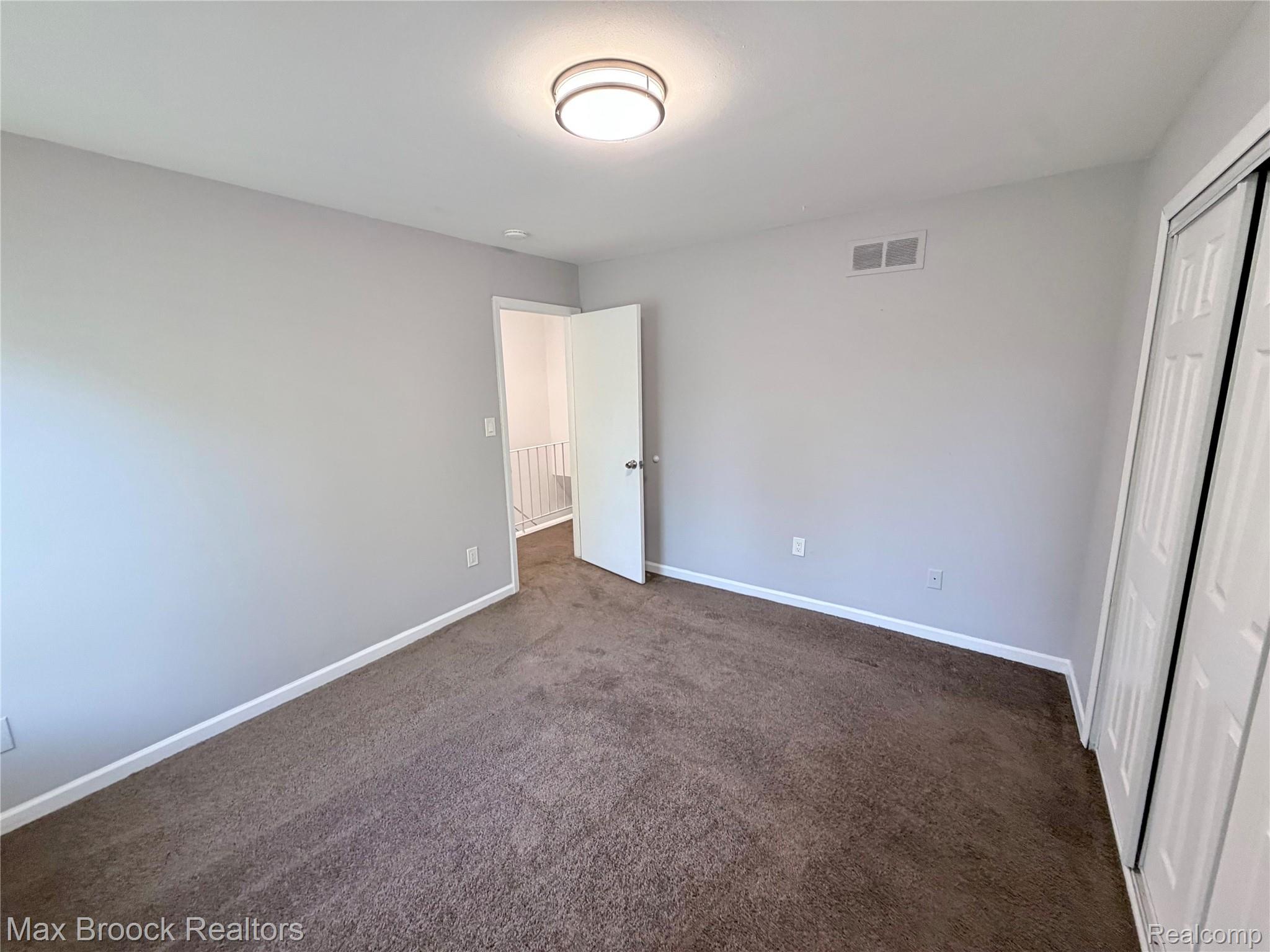23478 Lahser Road Southfield, MI 48033 - Photo 11 of 14 IMG_8612.jpeg