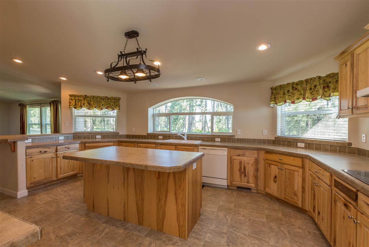 4024 West Gunthers Road Spokane, WA 99224 - Photo 7 of 20