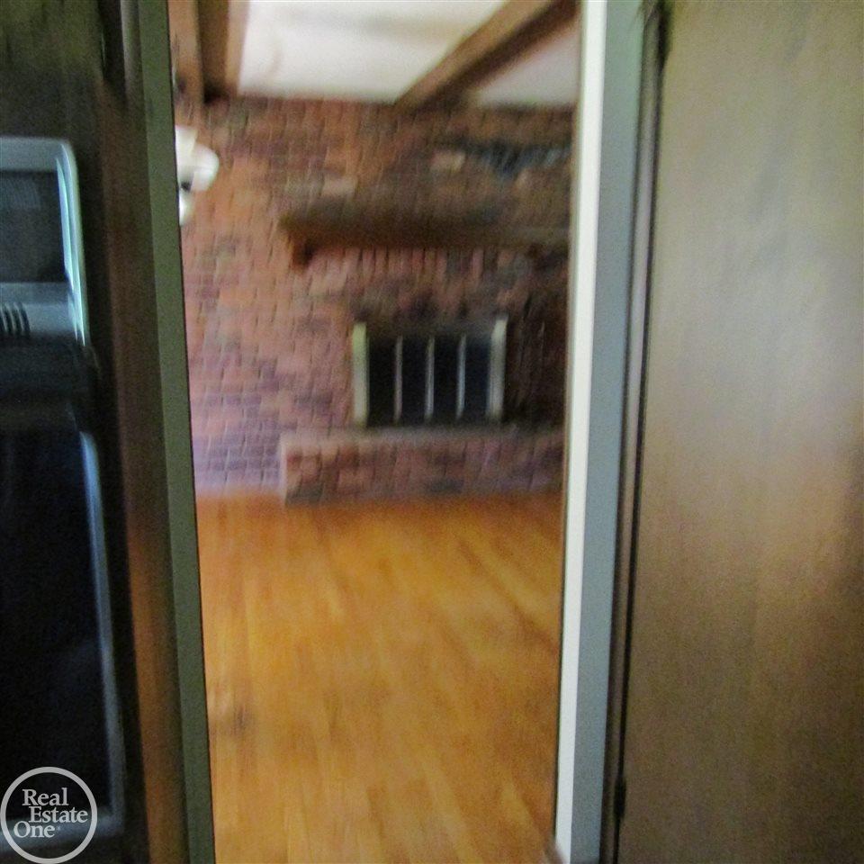 48978 Callens Road New Baltimore, MI 48047 - Photo 40 of 47 31329273-39.JPG