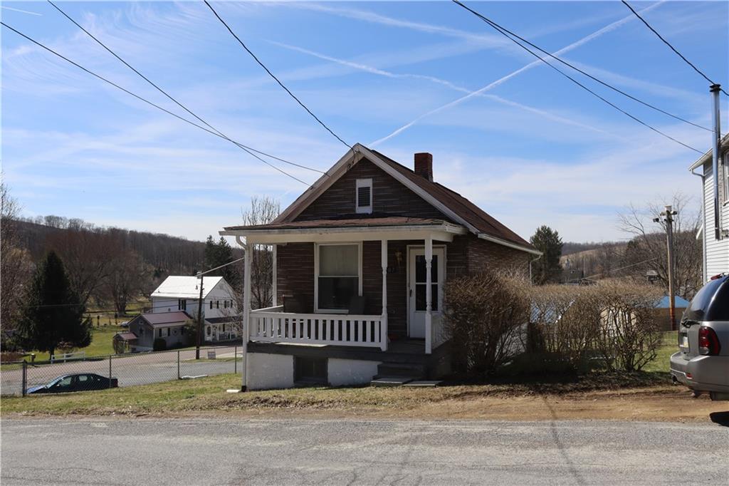 907 Cavalry Street Ligonier, PA 15658 - Photo 3 of 12 Gallery Image 3