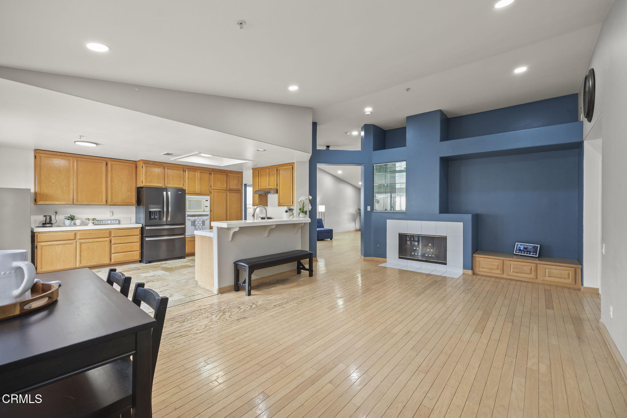 718 Binnacle Street Oxnard, CA 93035 - Photo 13 of 42 13-web-or-mls-Upmarketmedia_718Bin-42