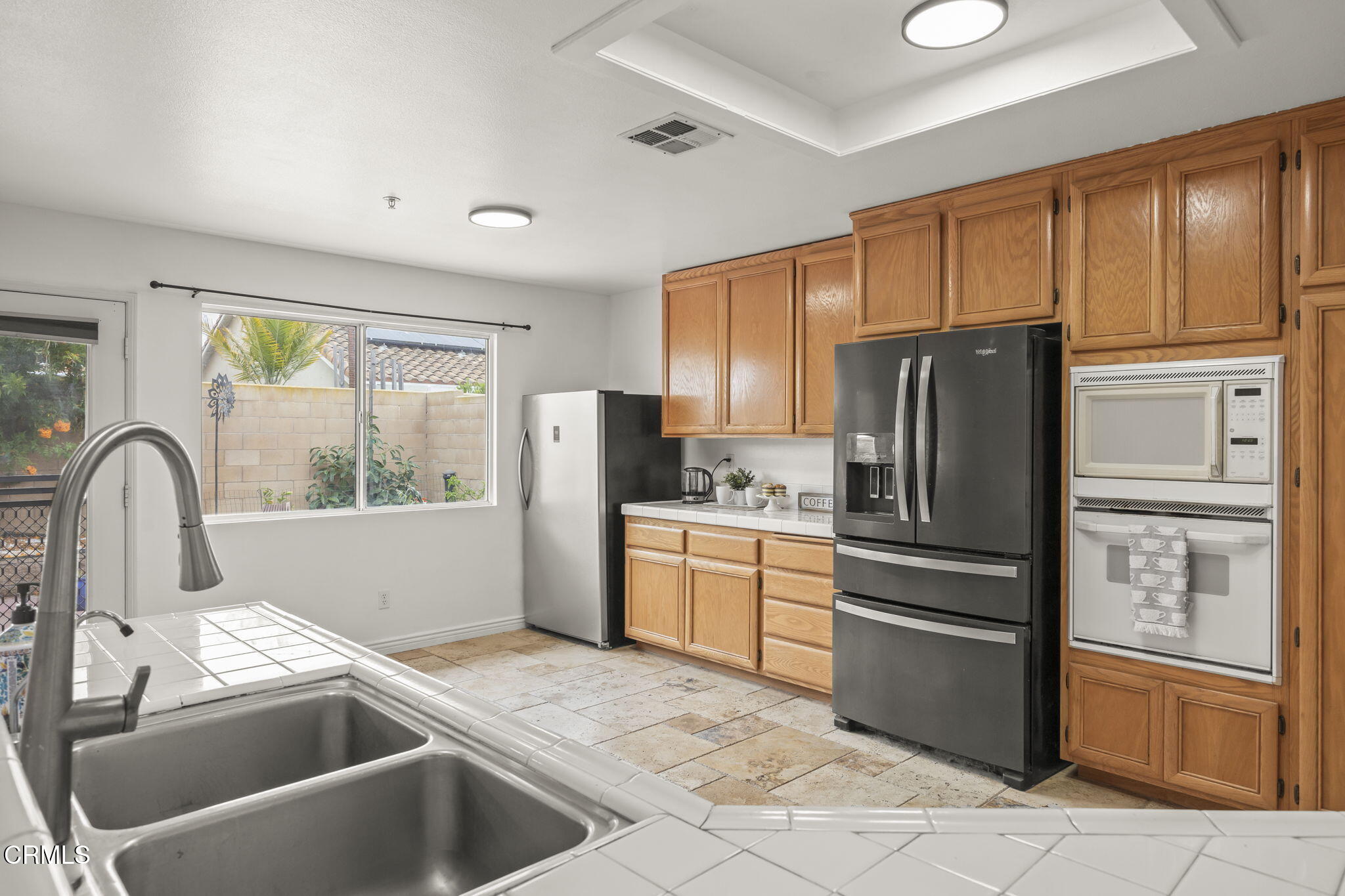 718 Binnacle Street Oxnard, CA 93035 - Photo 19 of 42 19-web-or-mls-Upmarketmedia_718Bin-60