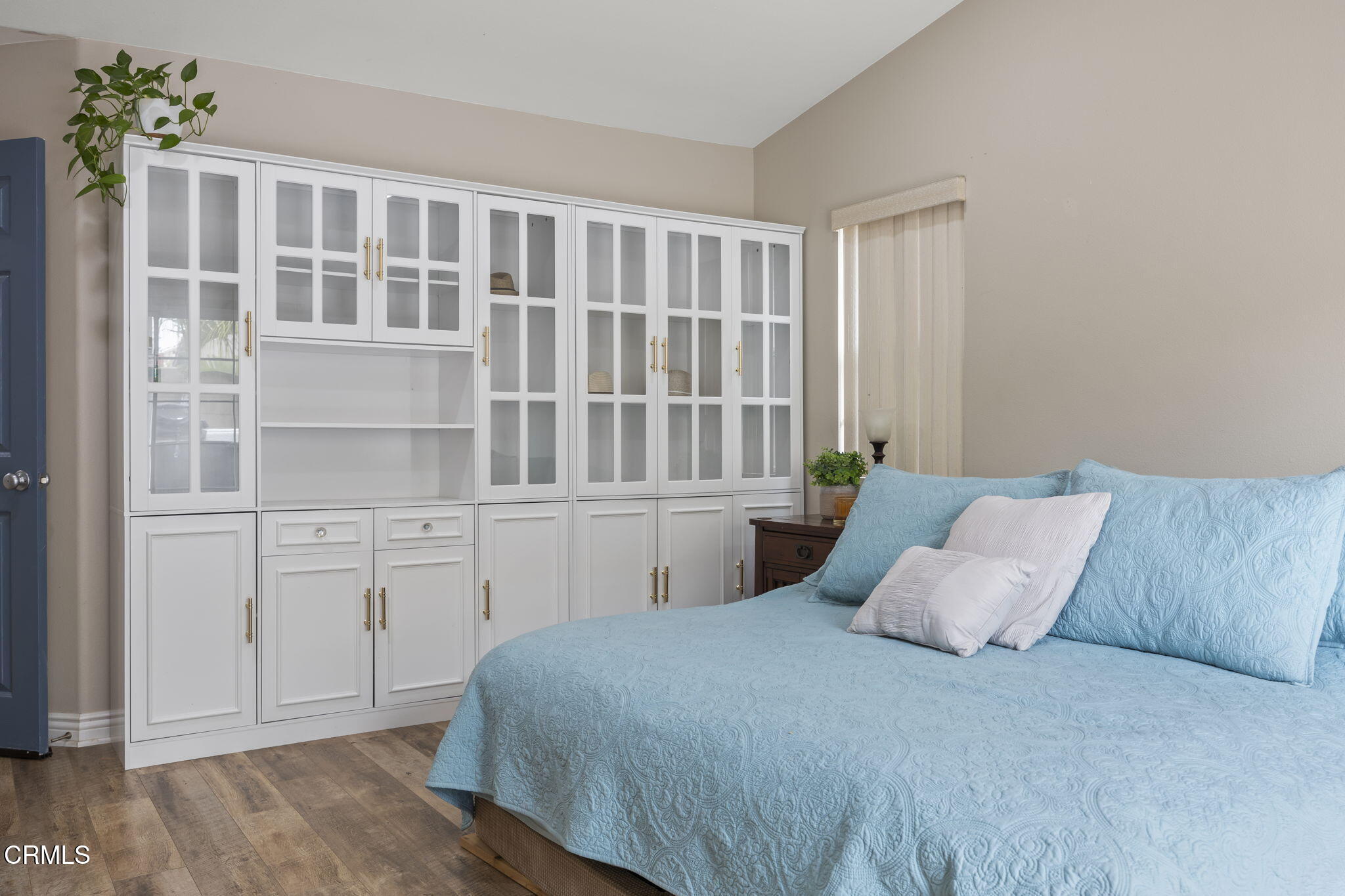 718 Binnacle Street Oxnard, CA 93035 - Photo 23 of 42 23-web-or-mls-Upmarketmedia_718Bin-72