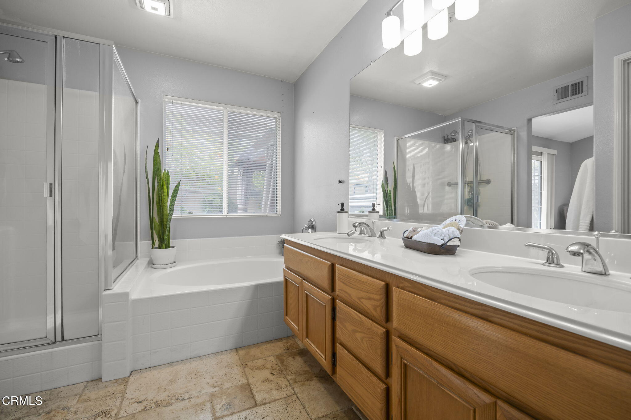 718 Binnacle Street Oxnard, CA 93035 - Photo 25 of 42 25-web-or-mls-Upmarketmedia_718Bin-78