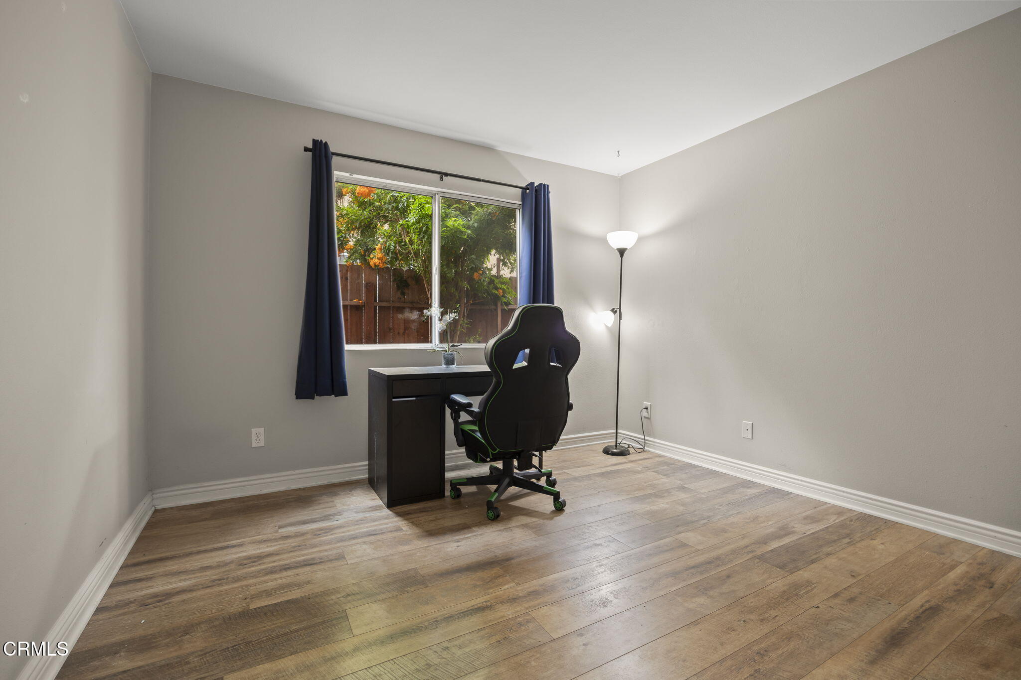 718 Binnacle Street Oxnard, CA 93035 - Photo 27 of 42 27-web-or-mls-Upmarketmedia_718Bin-84