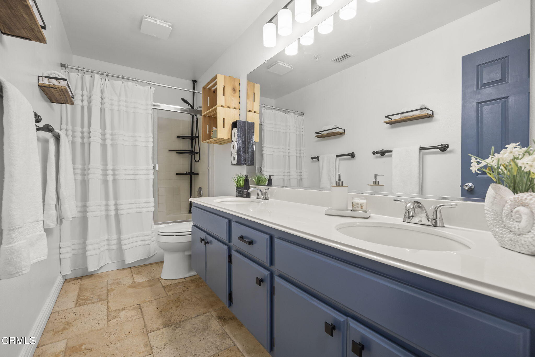 718 Binnacle Street Oxnard, CA 93035 - Photo 28 of 42 28-web-or-mls-Upmarketmedia_718Bin-87