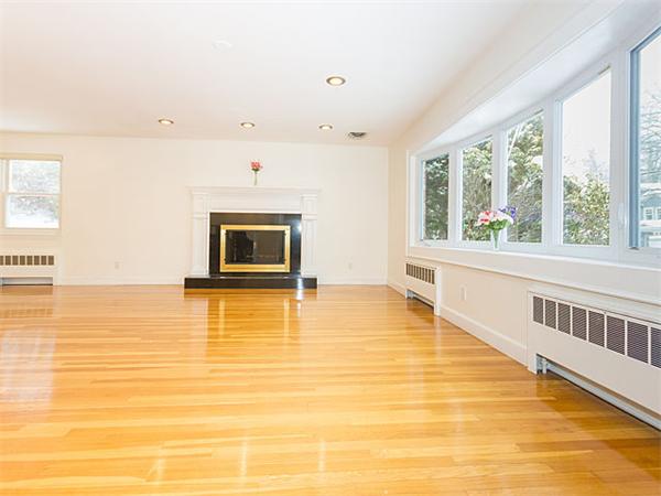114 Stanley Road Newton, MA 02468 - Photo 4 of 26 Gallery Image 4