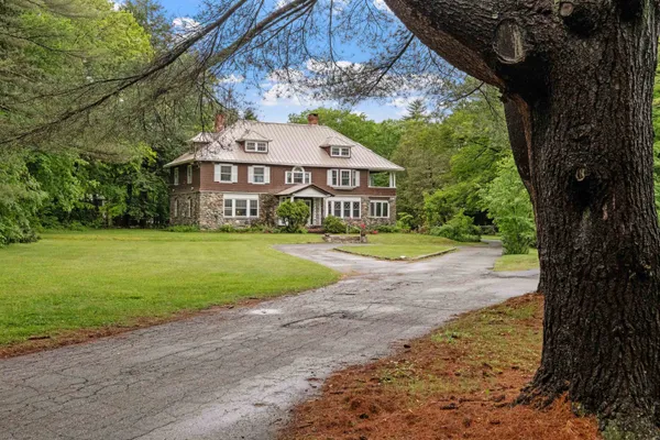 $795,000 | 1 Foster Place, Claremont, NH 03743