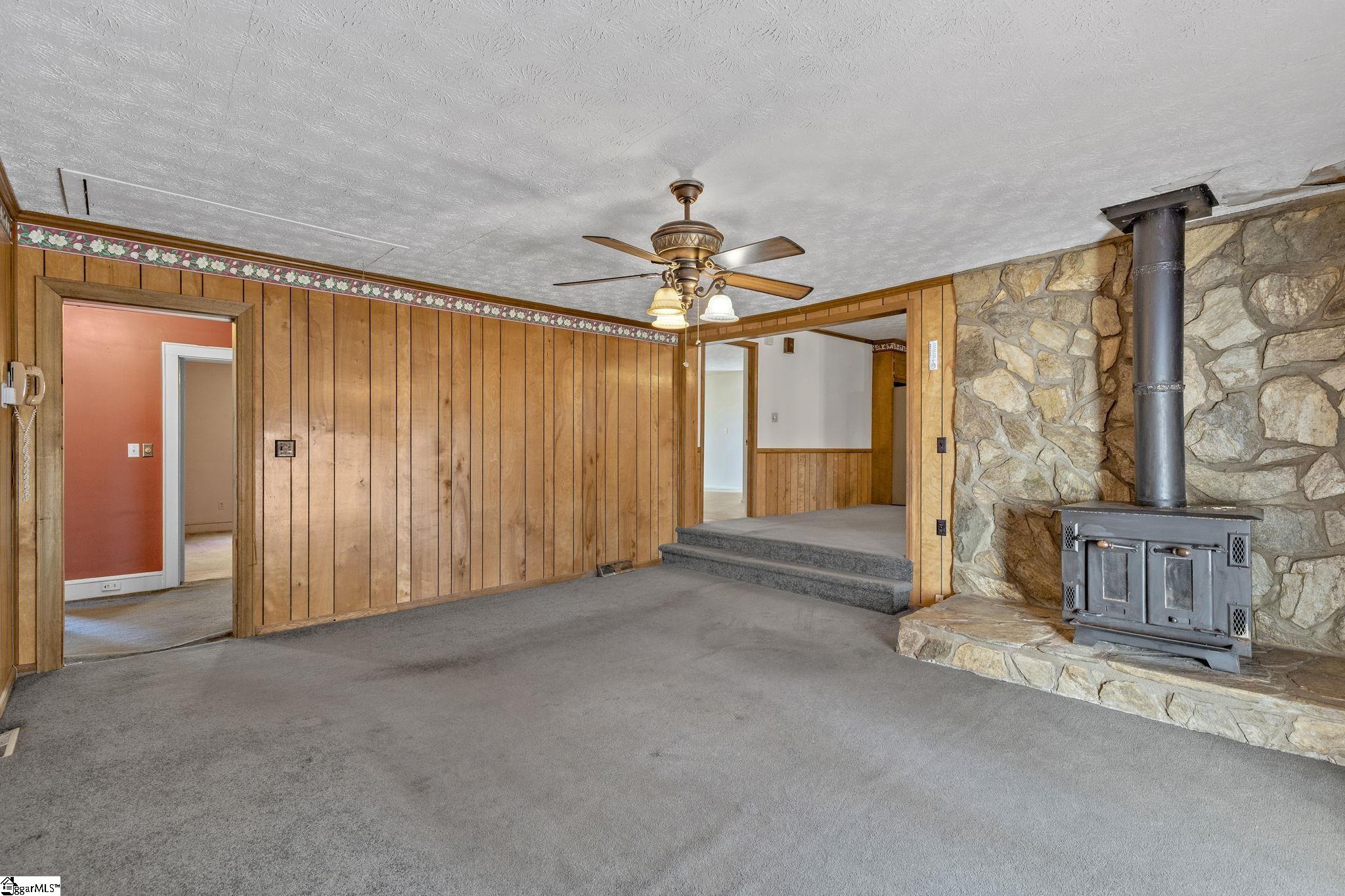 1610 Saluda Dam Road Easley, SC 29640 - Photo 9 of 40