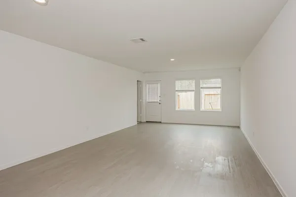 $1,870 | 621 Craven Street, Conroe, TX 77316