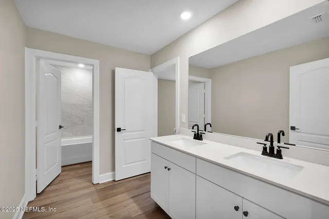 $526,900 | 3995 Gareys Ferry Way, Middleburg, FL 32068