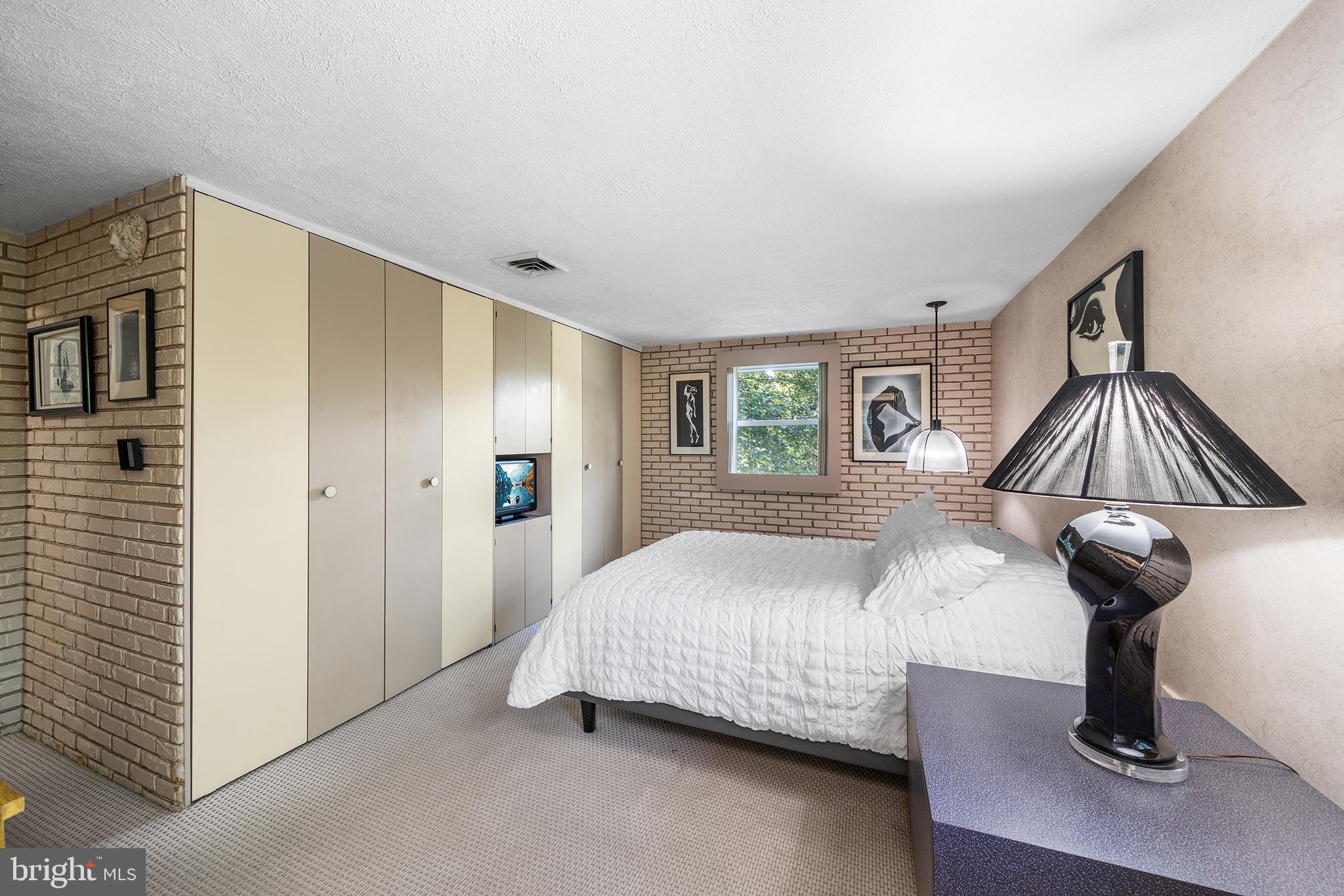 403 Meadow Lane Wallingford, PA 19086 - Photo 24 of 38 Primary Bedroom
