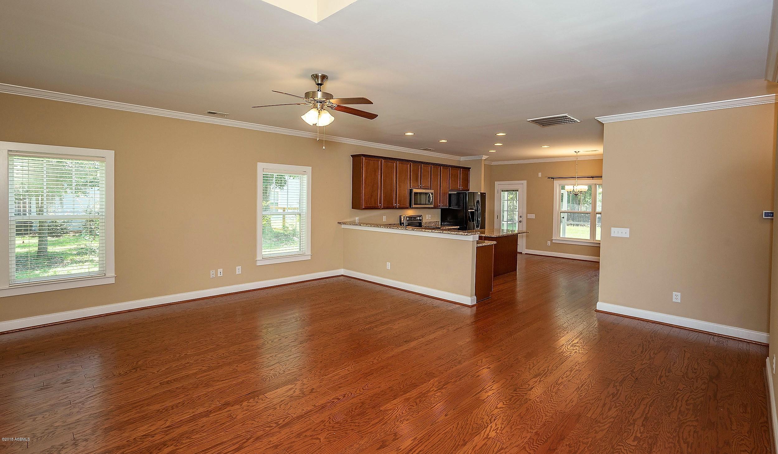 13 Osprey Road Beaufort, SC 29907 - Photo 12 of 40 DSC09038-1