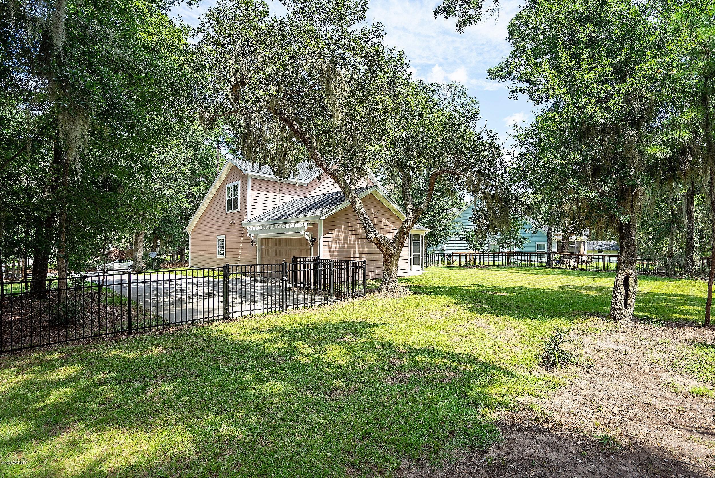 13 Osprey Road Beaufort, SC 29907 - Photo 31 of 40 DSC09066-1