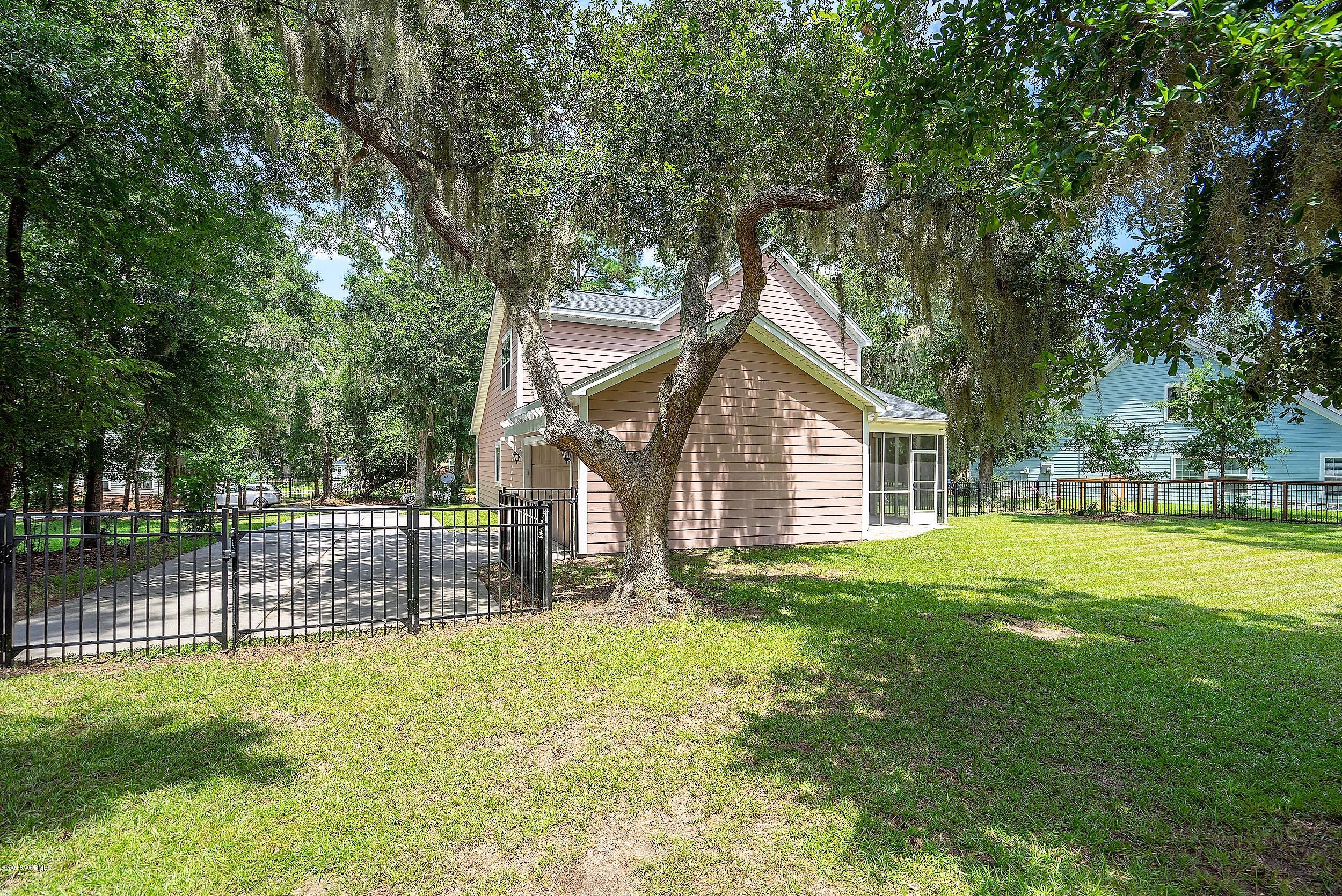 13 Osprey Road Beaufort, SC 29907 - Photo 32 of 40 DSC09067-1