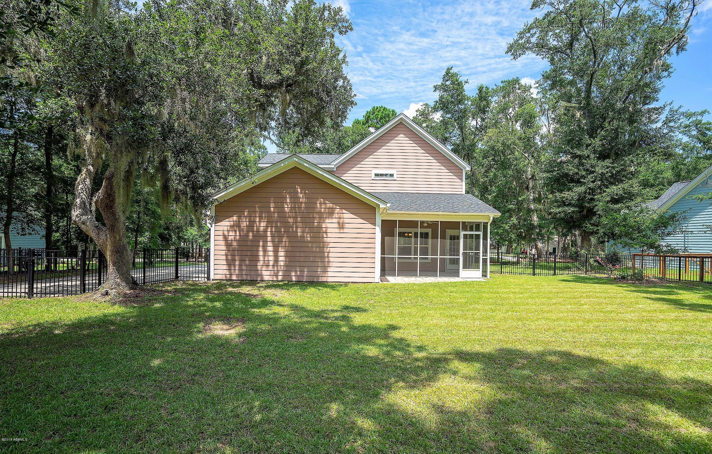 13 Osprey Road Beaufort, SC 29907 - Photo 33 of 40 DSC09068-1