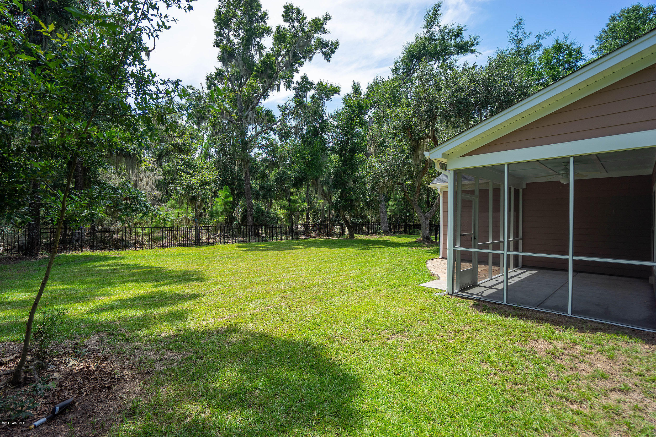 13 Osprey Road Beaufort, SC 29907 - Photo 37 of 40 DSC09071-1