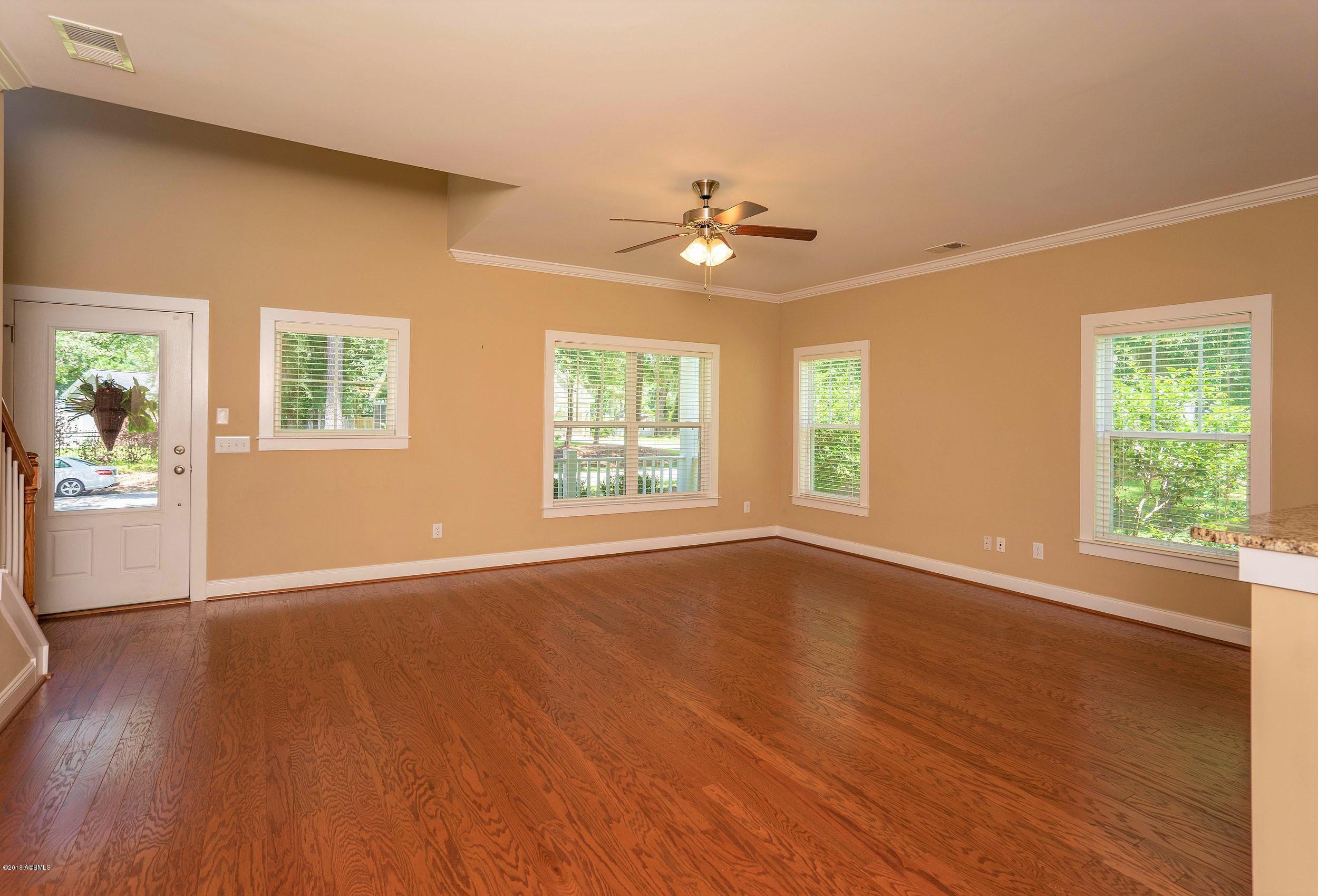 13 Osprey Road Beaufort, SC 29907 - Photo 4 of 40 DSC09037-1