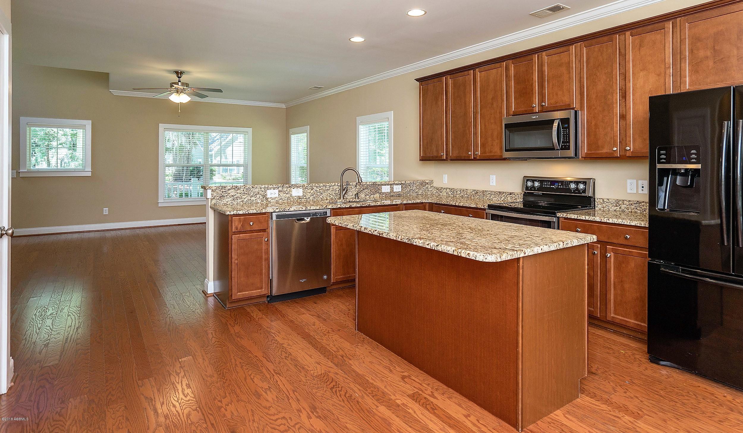 13 Osprey Road Beaufort, SC 29907 - Photo 8 of 40 DSC09042-1