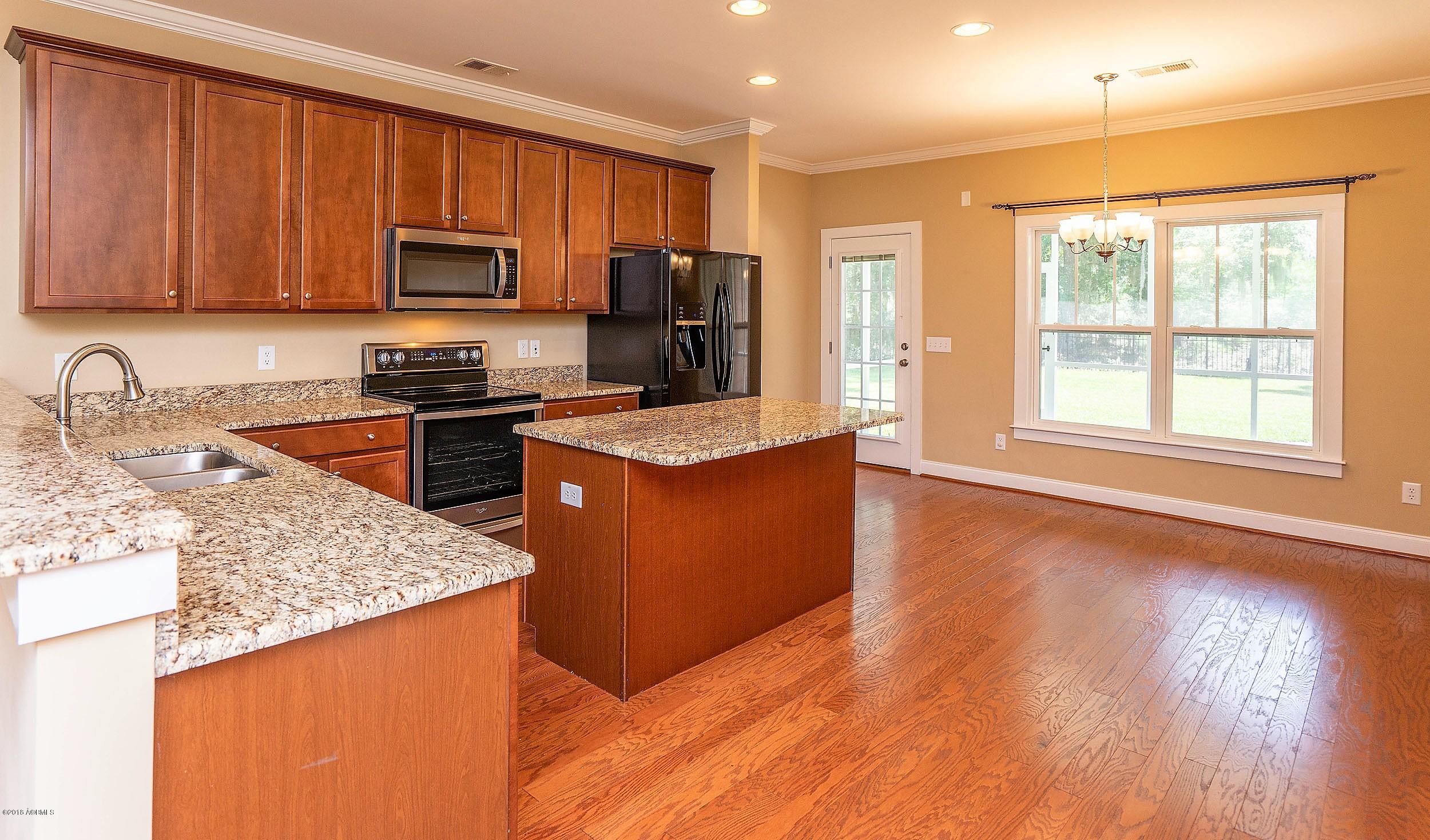 13 Osprey Road Beaufort, SC 29907 - Photo 9 of 40 DSC09047-1