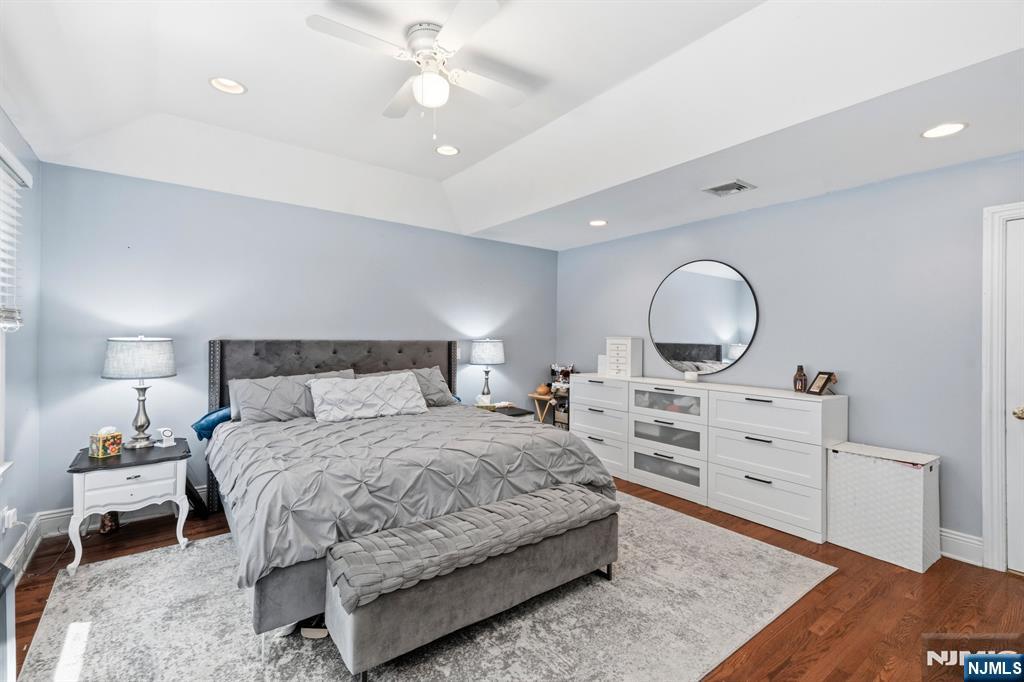 118 Howard Avenue Rochelle Park, NJ 07662 - Photo 21 of 32