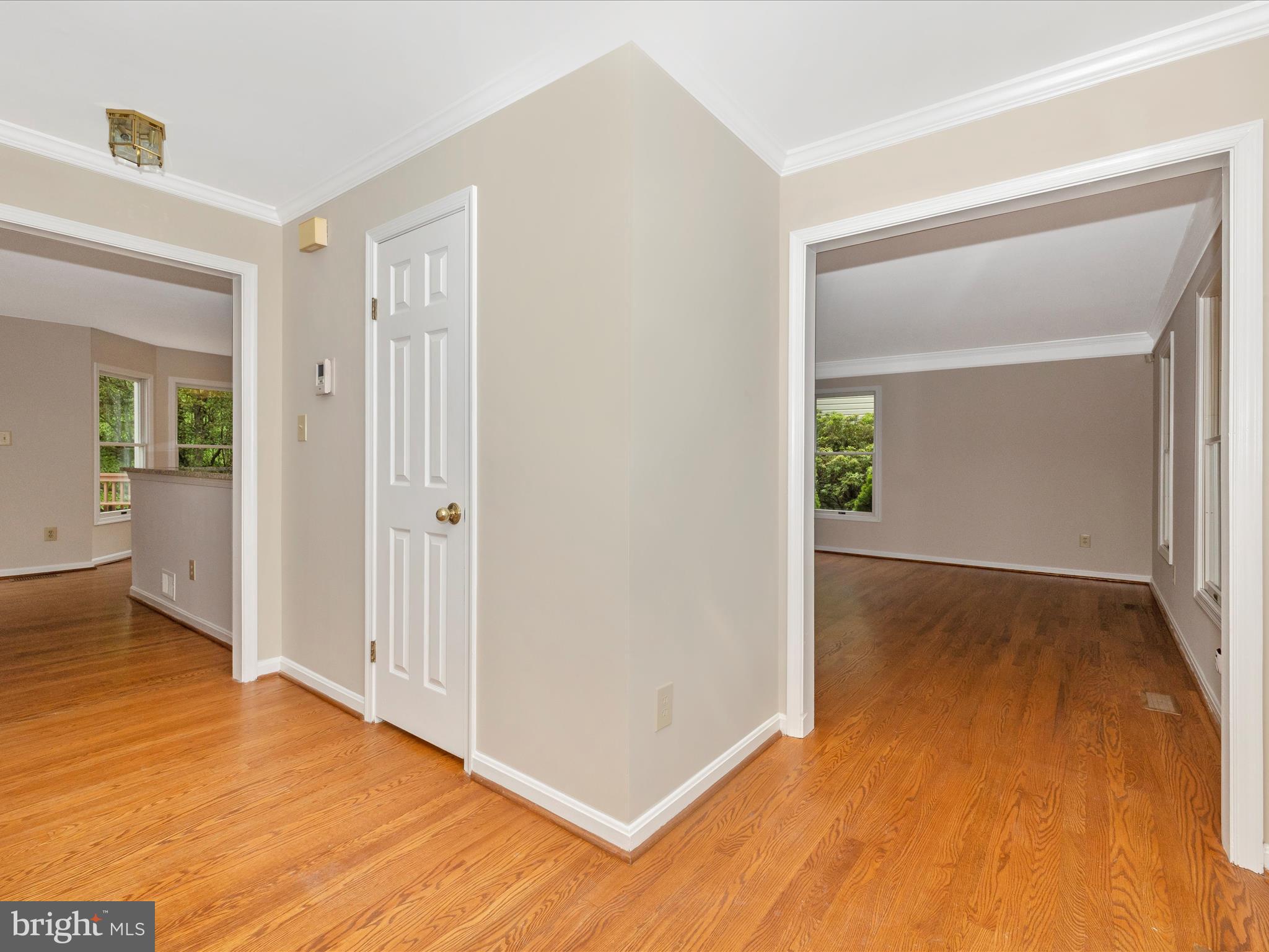 18908 Falling Star Road Germantown, MD 20874 - Photo 12 of 70 Entry