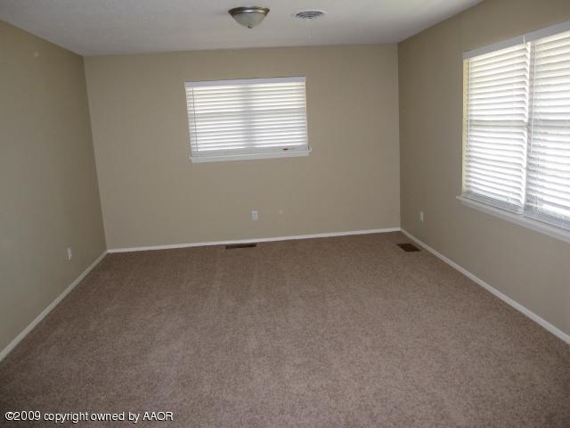 14001 Indian Hill Road Amarillo, TX 79124 - Photo 11 of 22 Living Room