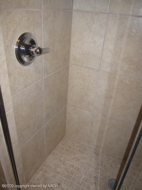 14001 Indian Hill Road Amarillo, TX 79124 - Photo 14 of 22 Master Shower