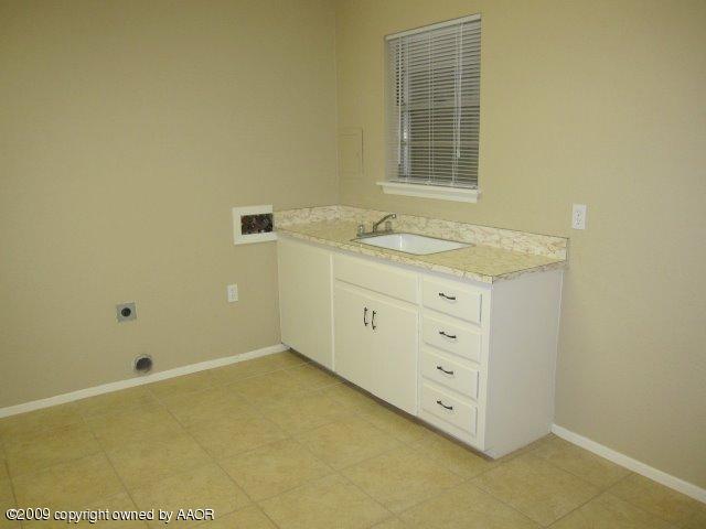 14001 Indian Hill Road Amarillo, TX 79124 - Photo 18 of 22 Utility Room