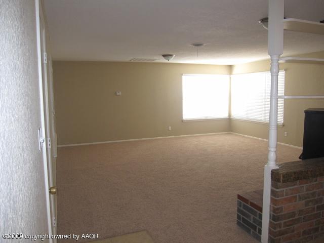 14001 Indian Hill Road Amarillo, TX 79124 - Photo 4 of 22 Large Family Room
