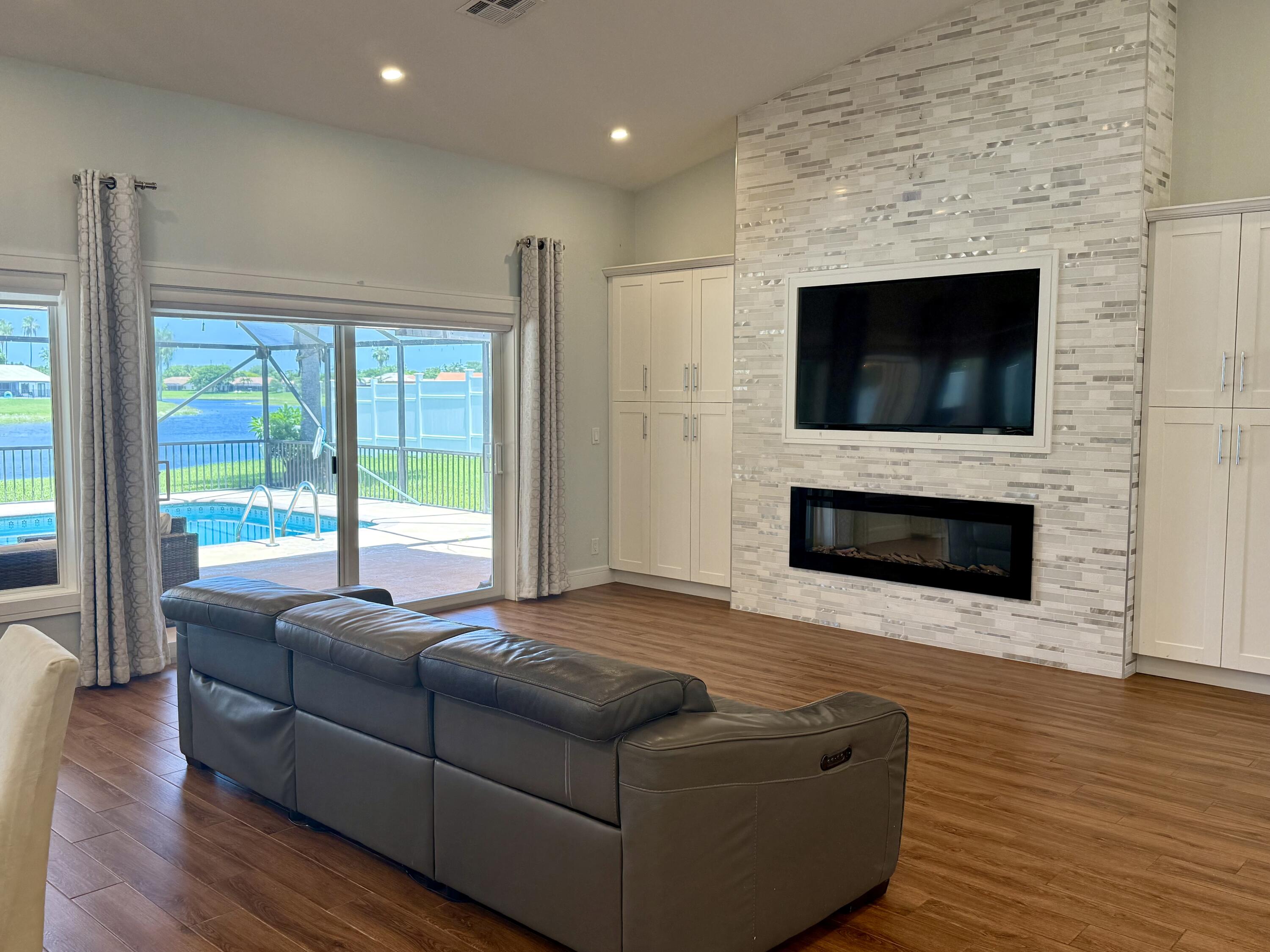 20725 Waters Edge Court Boca Raton, FL 33498 - Photo 34 of 35 IMG-3862