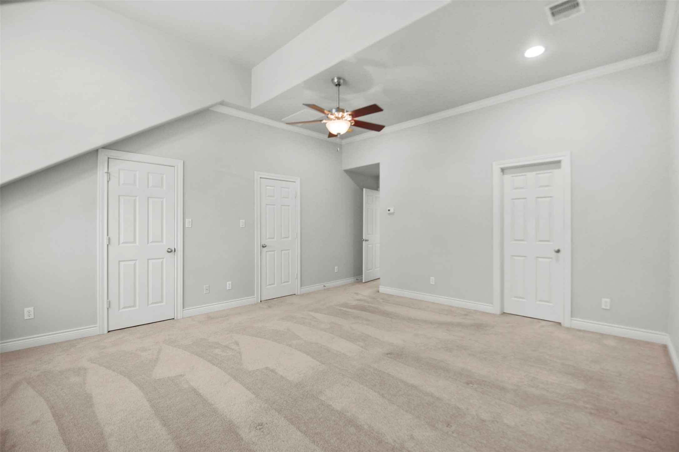 1602 Colorado Street Houston, TX 77007 - Photo 11 of 29 a view of an empty room with a ceiling fan