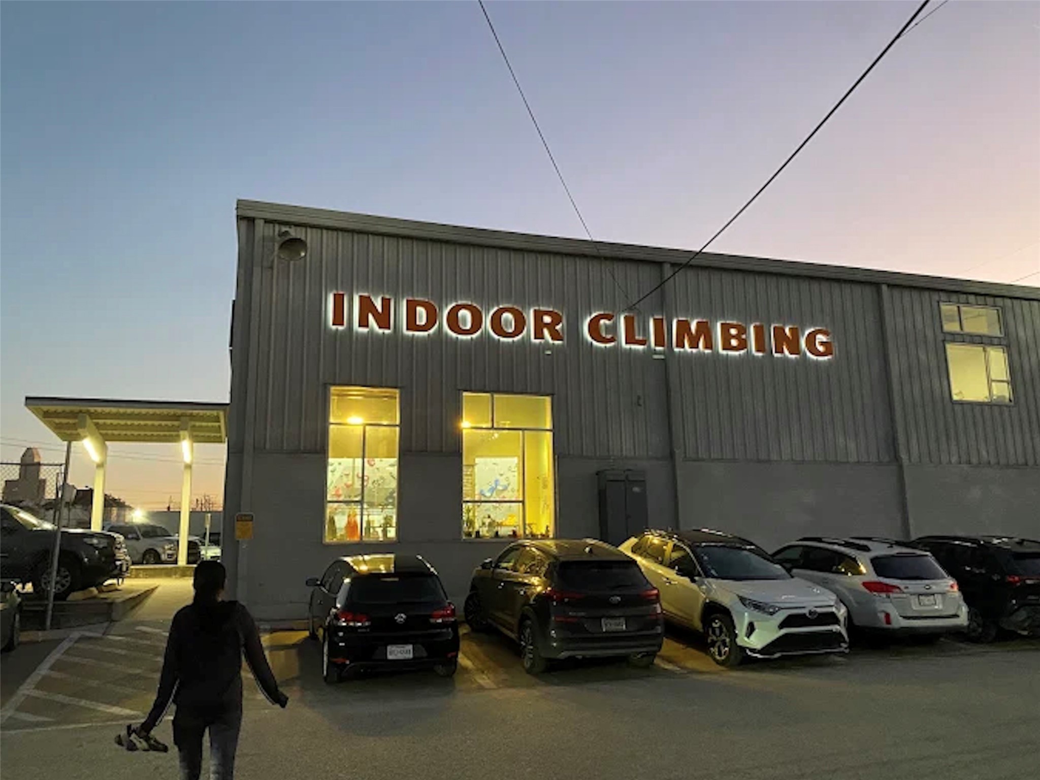 1602 Colorado Street Houston, TX 77007 - Photo 28 of 29 a view of a room with gym equipment