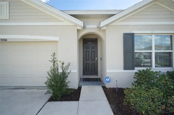 $2,375 | 33700 Jasper Stone Drive, Wesley Chapel, FL 33543