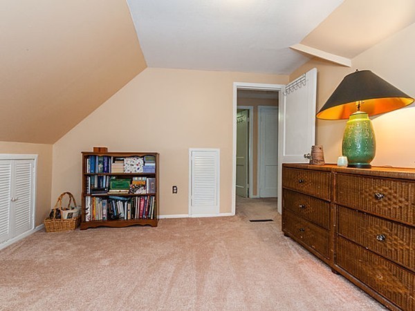 52 Pilgrim Road Natick, MA 01760 - Photo 13 of 23 Gallery Image 13