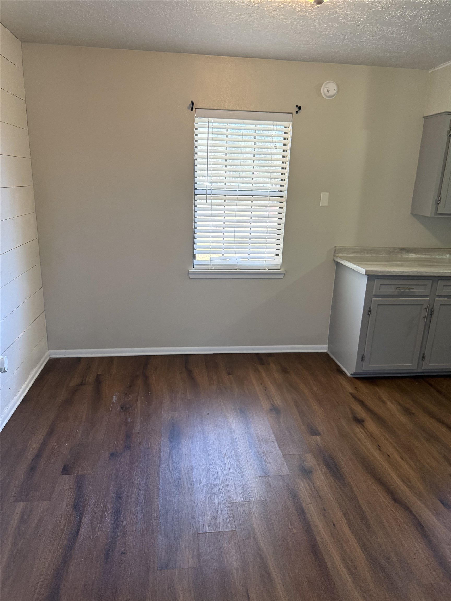 625 South 3rd Street Silsbee, TX 77656 - Photo 5 of 16