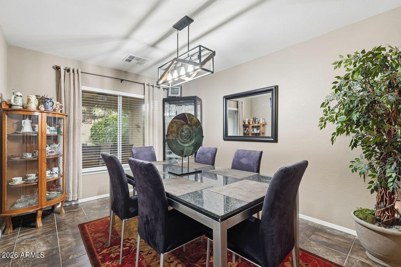 15638 West Redfield Road Surprise, AZ 85379 - Photo 18 of 38 028_ListerPros