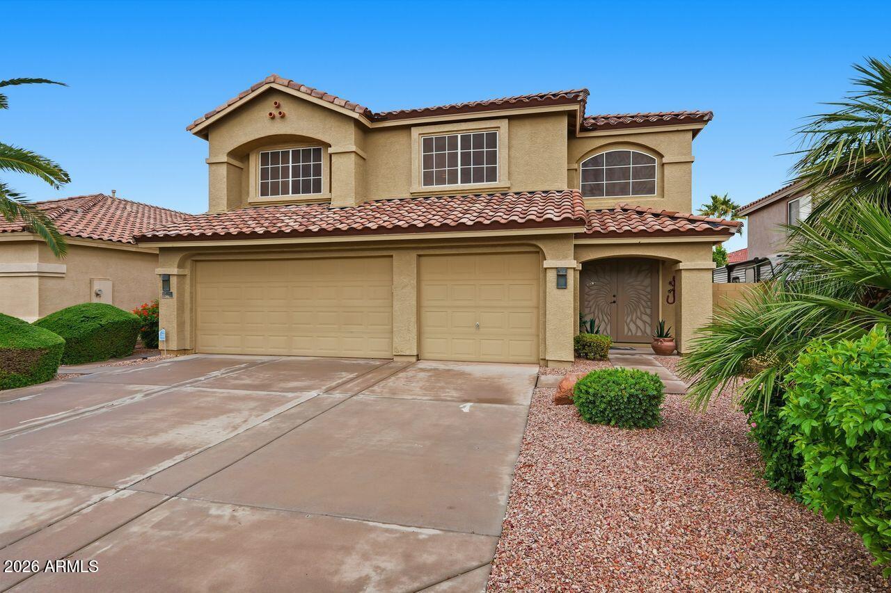 15638 West Redfield Road Surprise, AZ 85379 - Photo 2 of 38 012_ListerPros