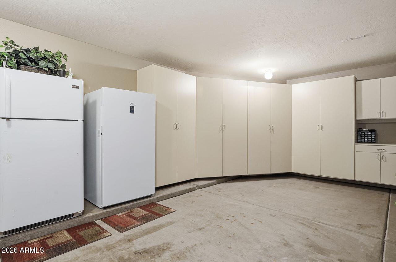 15638 West Redfield Road Surprise, AZ 85379 - Photo 36 of 38 049_ListerPros