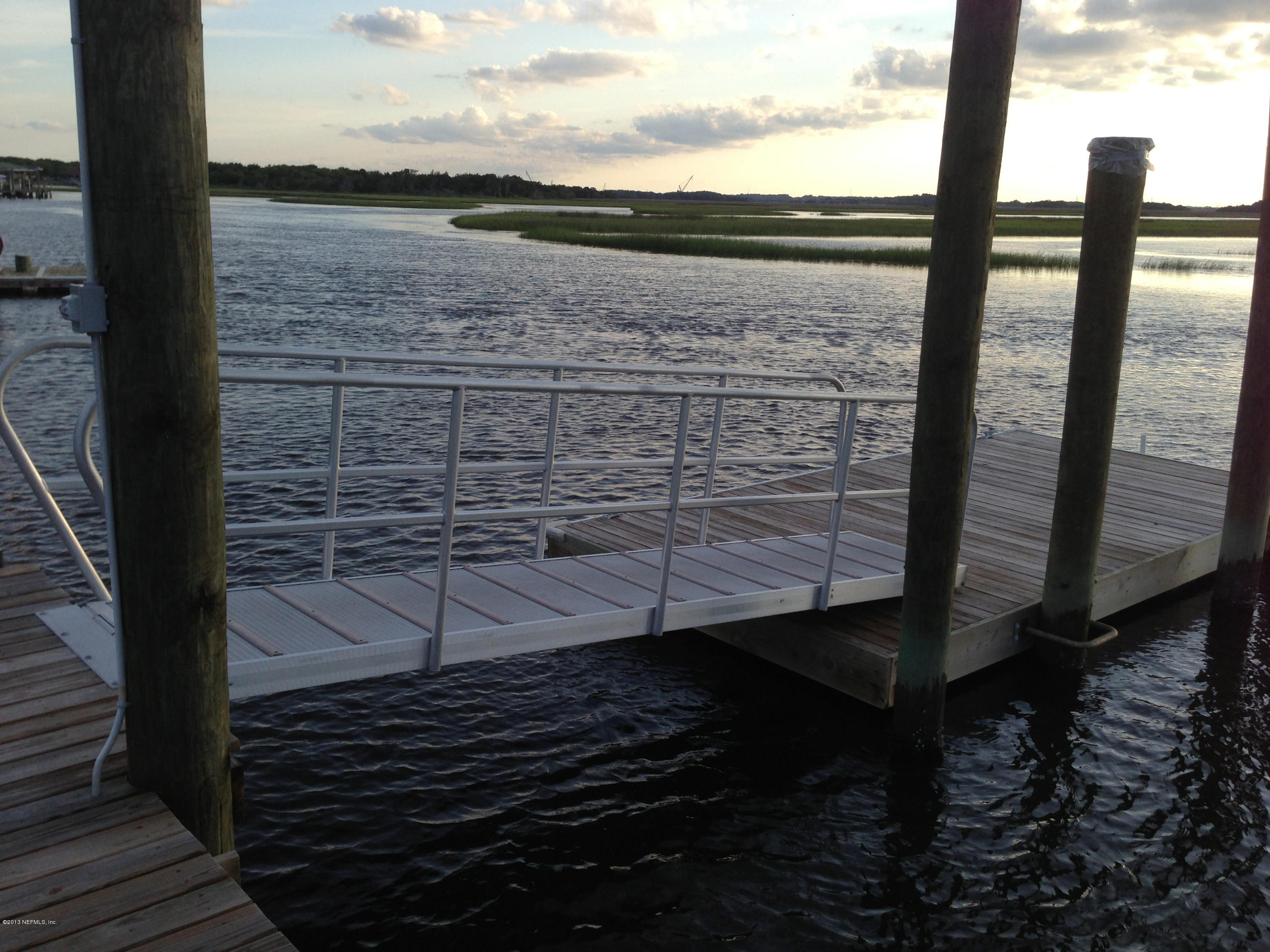 10 Fort George Road Jacksonville, FL 32226 - Photo 8 of 18 Safety Walkway!