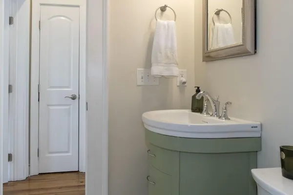 $5,499 | 801 Durant Place Northeast, Atlanta, GA 30308