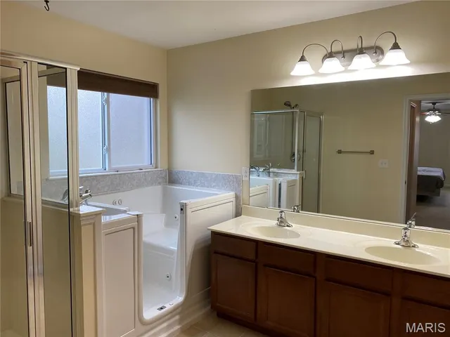 $340,000 | 809 Saybrook Falls Drive, Fairview Heights, IL 62208