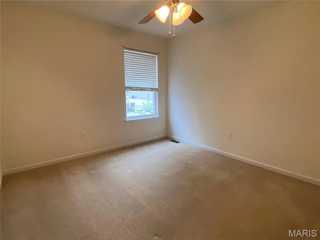 $340,000 | 809 Saybrook Falls Drive, Fairview Heights, IL 62208