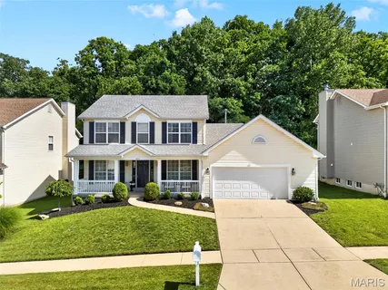 $450,000 | 1211 Lake Canyon View, Fenton, MO 63026
