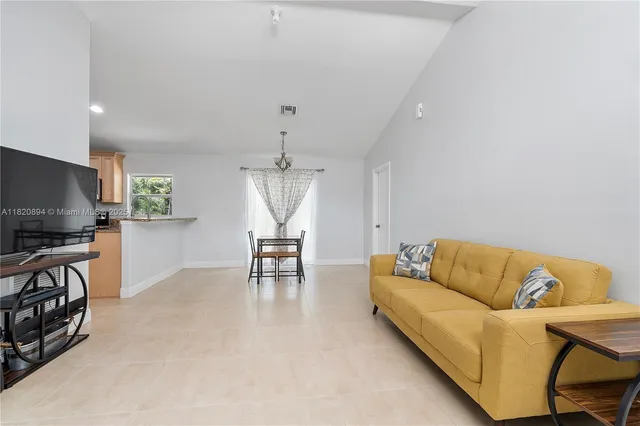 $1,800,000 | 17038 61st Place North, Loxahatchee, FL 33470