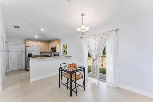 $1,800,000 | 17038 61st Place North, Loxahatchee, FL 33470