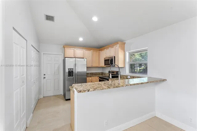 $1,800,000 | 17038 61st Place North, Loxahatchee, FL 33470