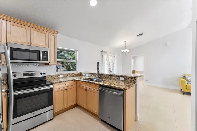 $1,800,000 | 17038 61st Place North, Loxahatchee, FL 33470