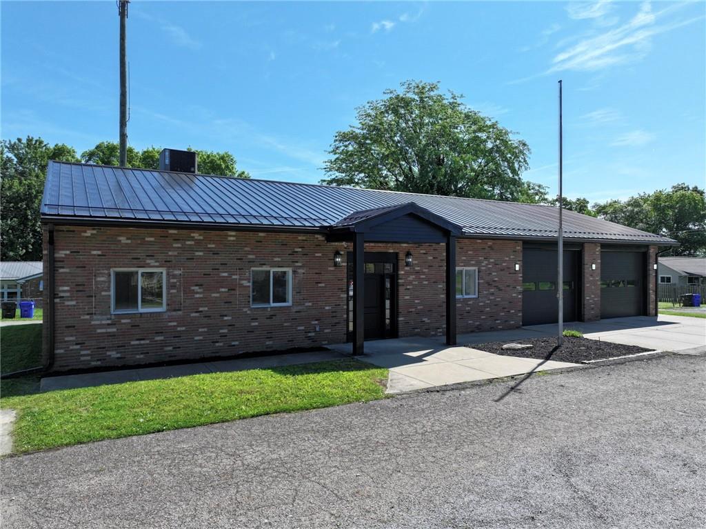 800 Jackson Avenue Monaca, PA 15061 - Photo 1 of 21 Welcome to 800 Jackson Avenue