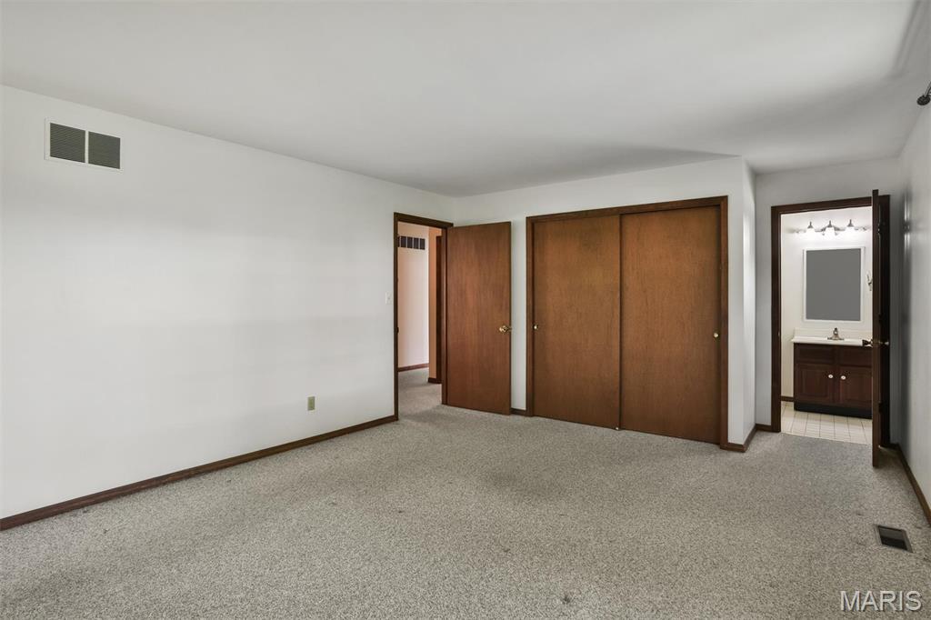 6515 Christopher Drive St. Louis, MO 63129 - Photo 39 of 61